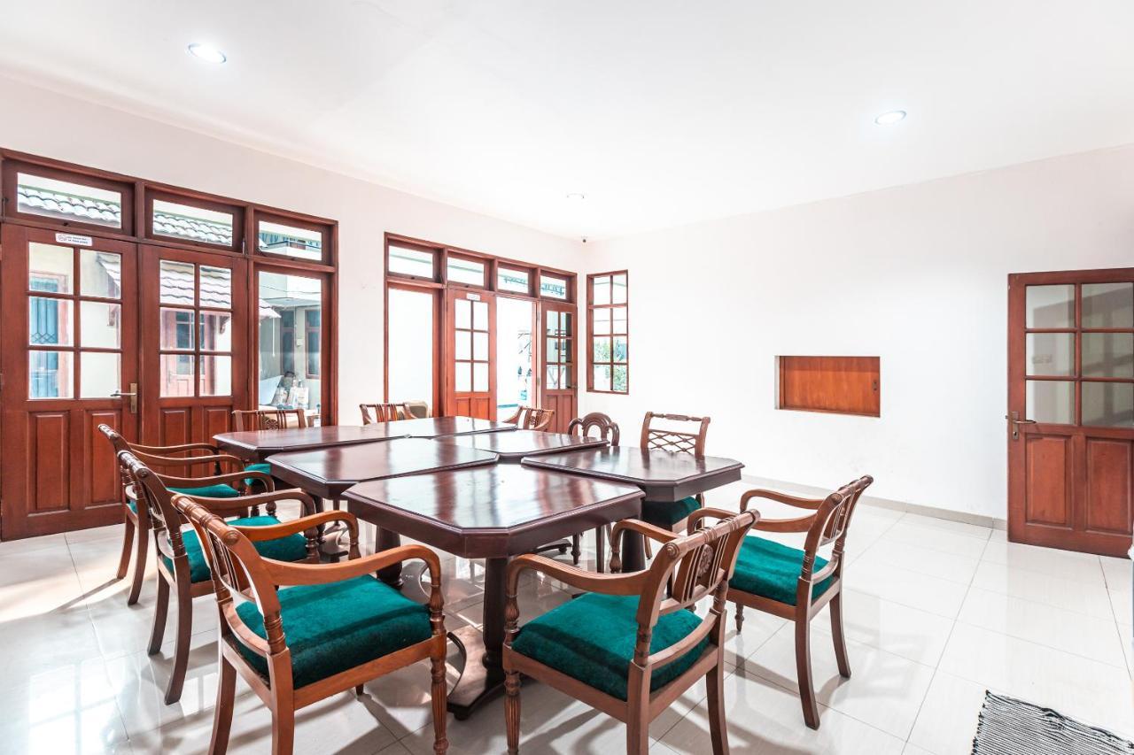 Oyo 1990 Kost Kuningan Executive Boading House Setiabudi Джакарта Экстерьер фото