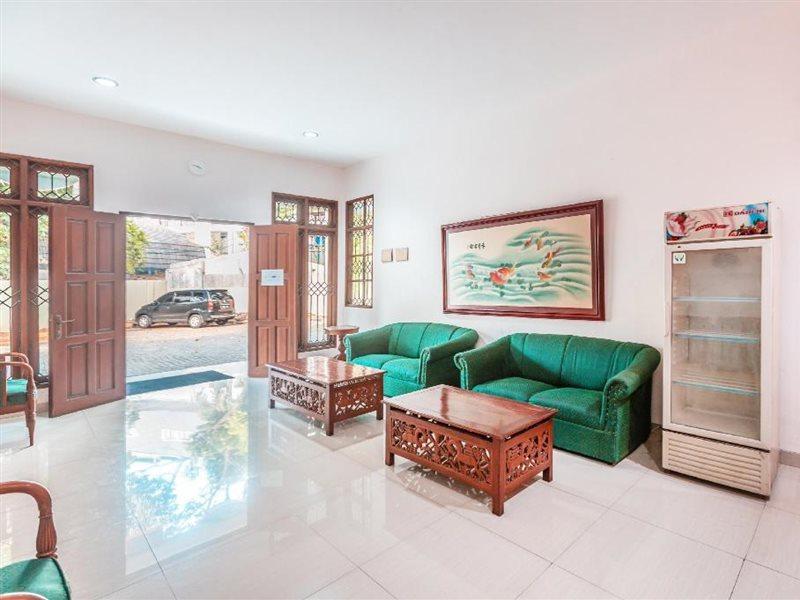 Oyo 1990 Kost Kuningan Executive Boading House Setiabudi Джакарта Экстерьер фото