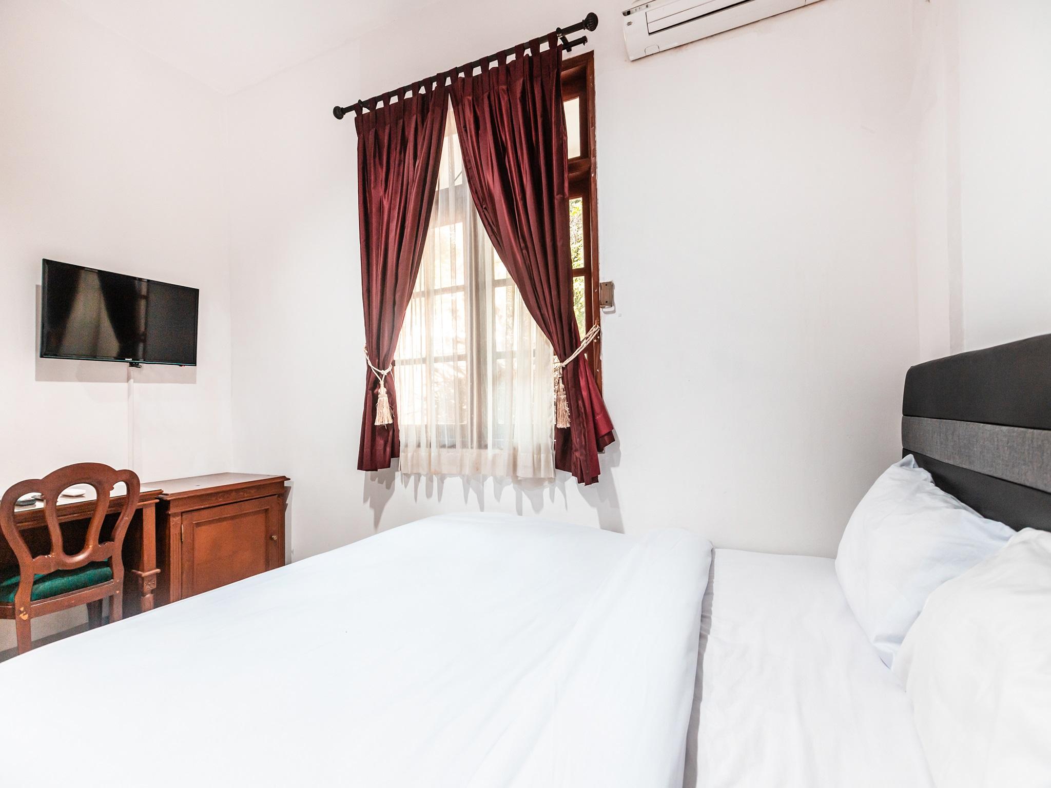 Oyo 1990 Kost Kuningan Executive Boading House Setiabudi Джакарта Экстерьер фото