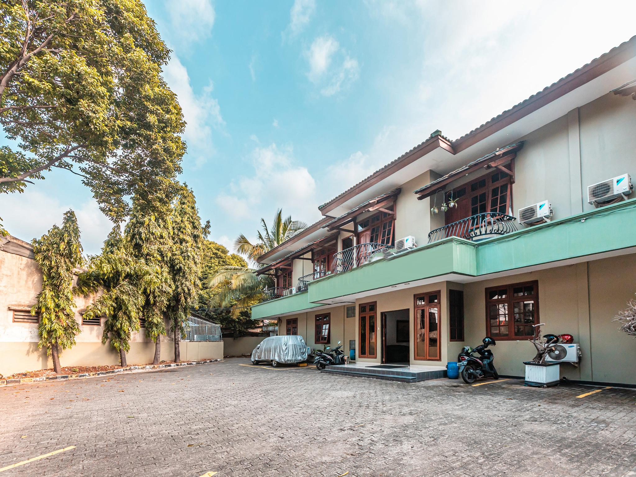 Oyo 1990 Kost Kuningan Executive Boading House Setiabudi Джакарта Экстерьер фото